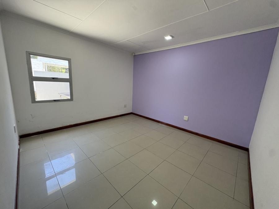 5 Bedroom Property for Sale in Cintsa East Eastern Cape